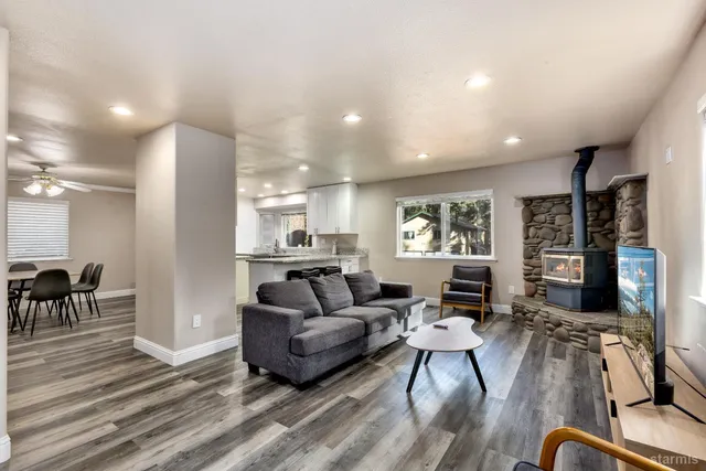 $699,000 | 2543 Knox Avenue, South Lake Tahoe, CA 96150