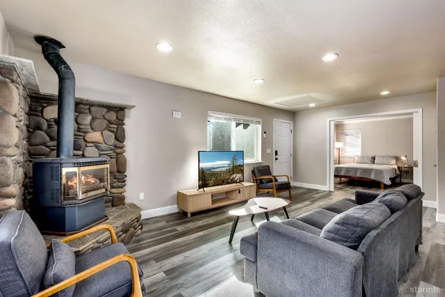 $699,000 | 2543 Knox Avenue, South Lake Tahoe, CA 96150