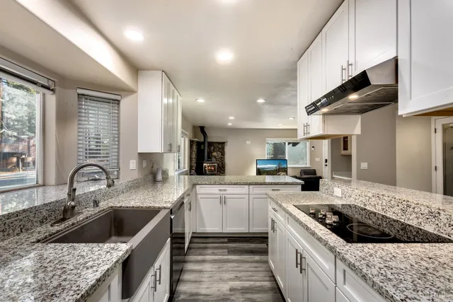 $699,000 | 2543 Knox Avenue, South Lake Tahoe, CA 96150