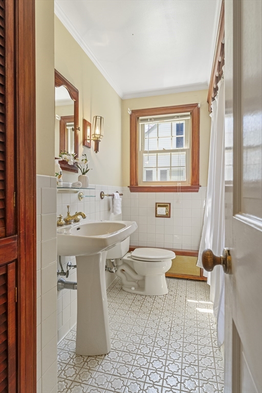 33 Hapgood Road Worcester, MA 01609 - Photo 15 of 39