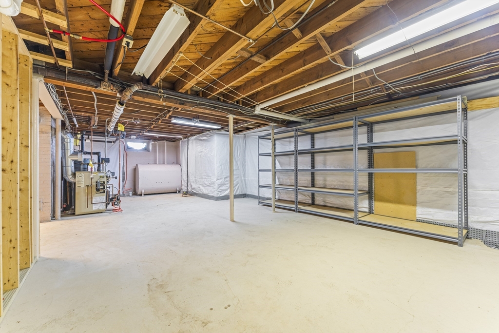 33 Hapgood Road Worcester, MA 01609 - Photo 29 of 39