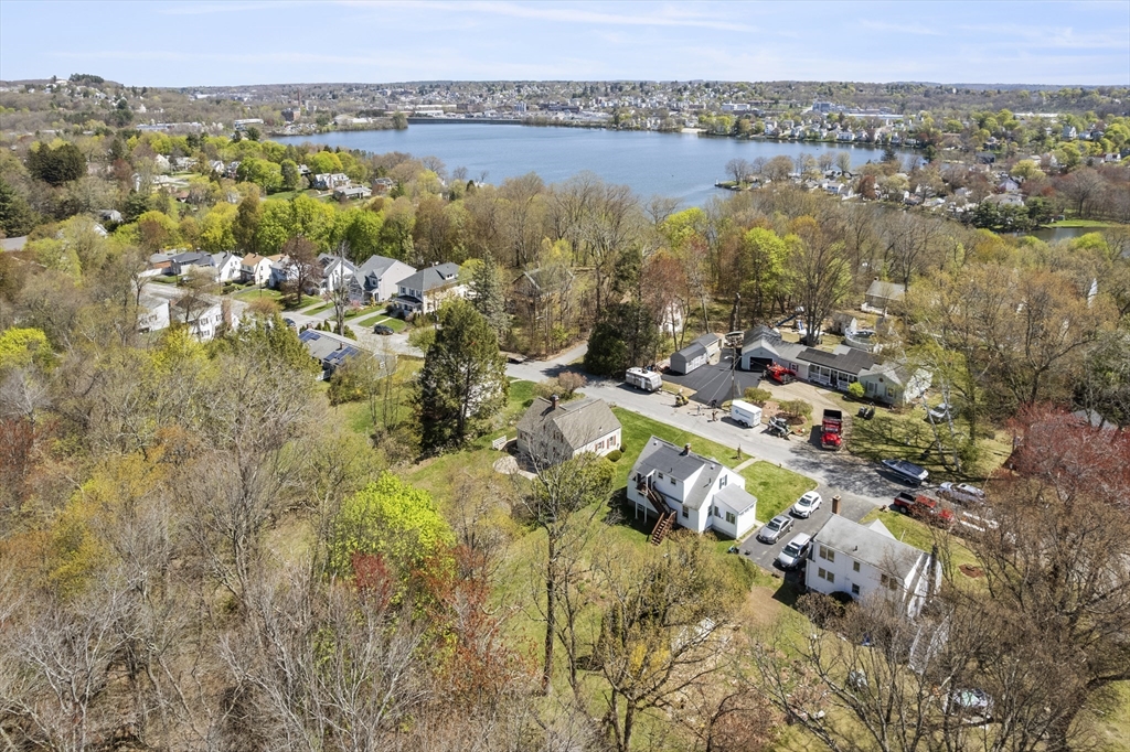 33 Hapgood Road Worcester, MA 01609 - Photo 3 of 39