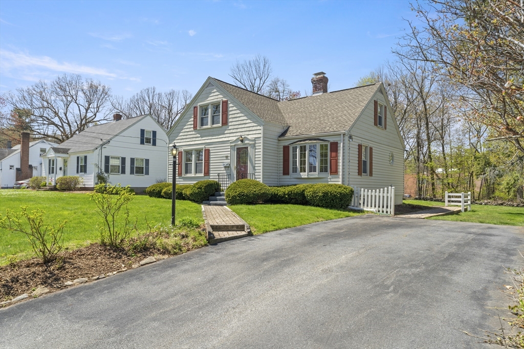 33 Hapgood Road Worcester, MA 01609 - Photo 31 of 39