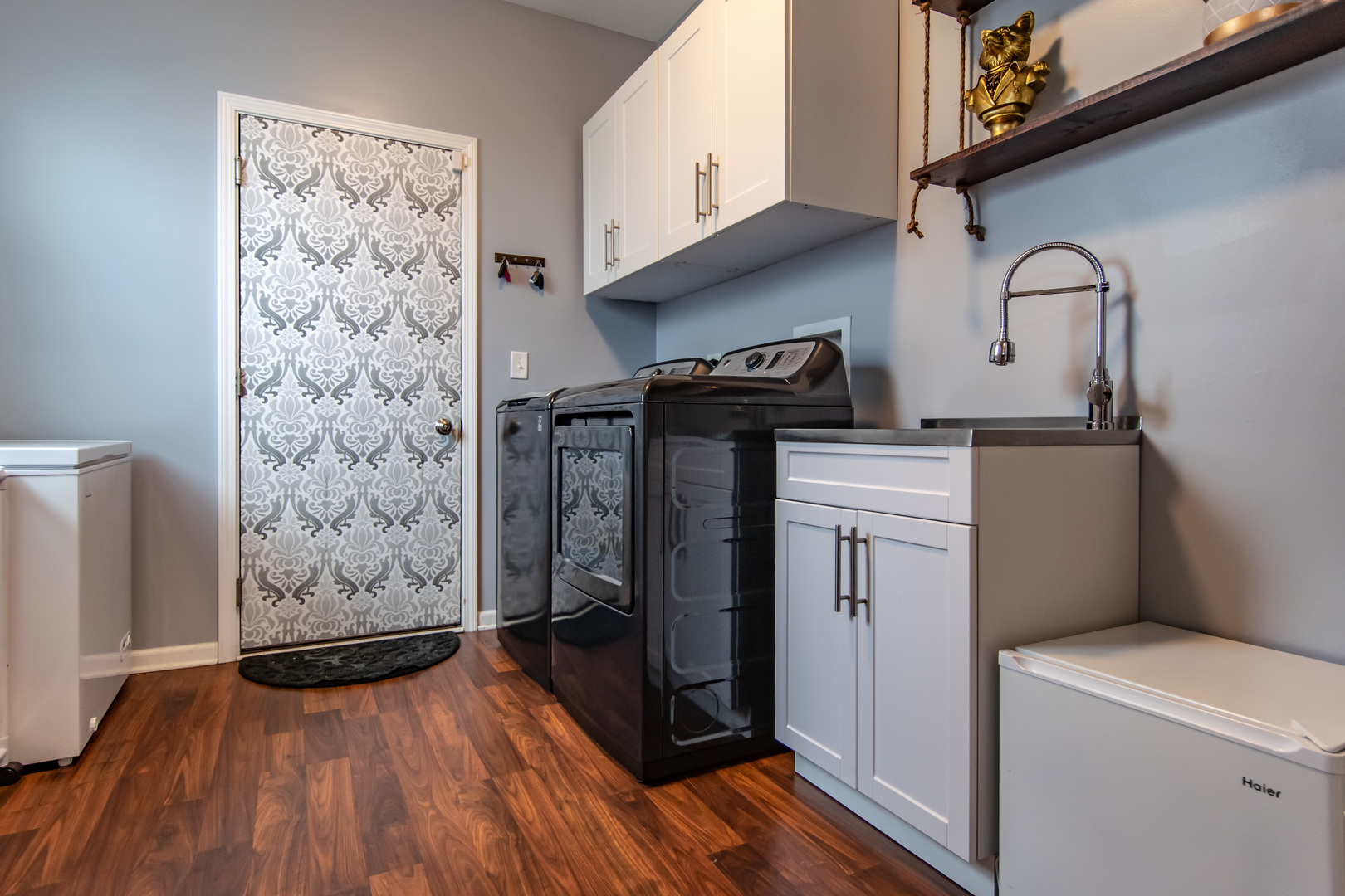 6500 Roth Drive Joliet, IL 60431 - Photo 34 of 36 a view of a kitchen with fridge and wooden floor