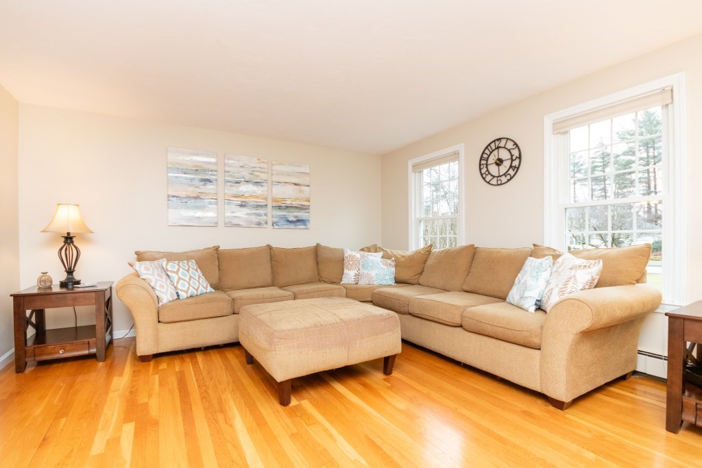 4 Arrowhead Road Walpole, MA 02081 - Photo 6 of 36 Gallery Image 6