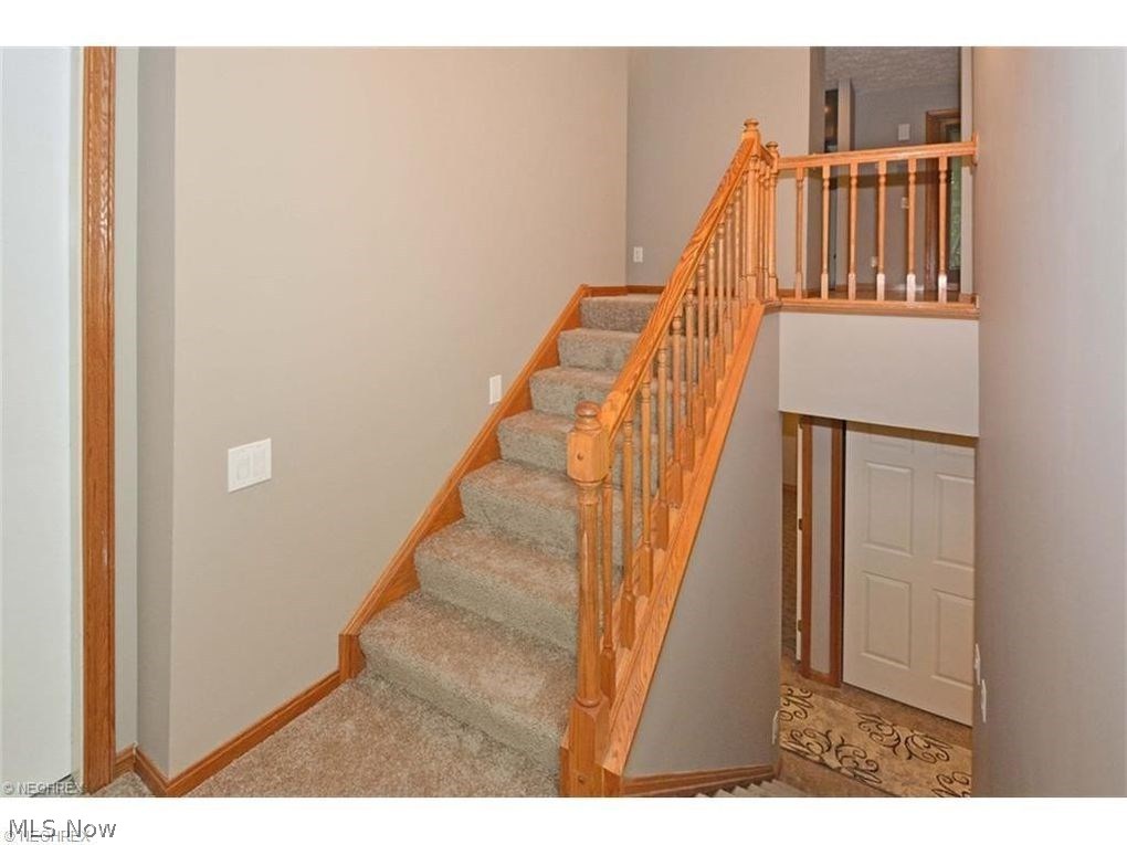 18125 Falling Leaves Road Strongsville, OH 44136 - Photo 2 of 23 Gallery Image 2
