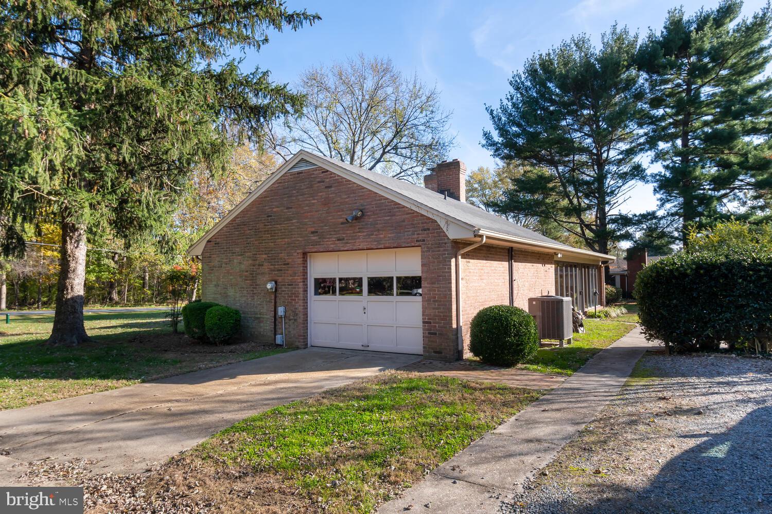 27903 Haley Road Easton, MD 21601 - Photo 5 of 31 Gallery Image 5