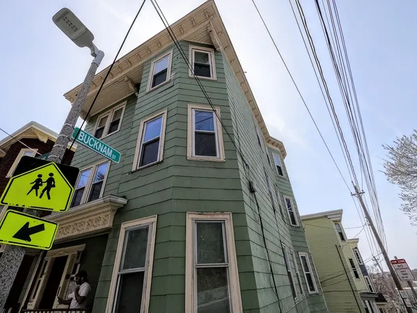 $4,500 | 90 Fisher Avenue, Unit 3, Boston, MA 02120