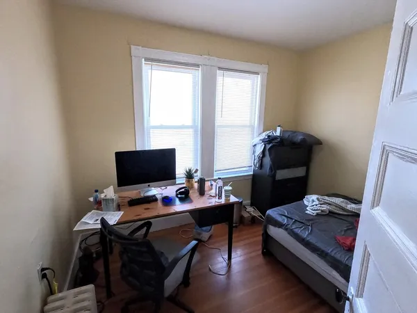 $4,500 | 90 Fisher Avenue, Unit 3, Boston, MA 02120