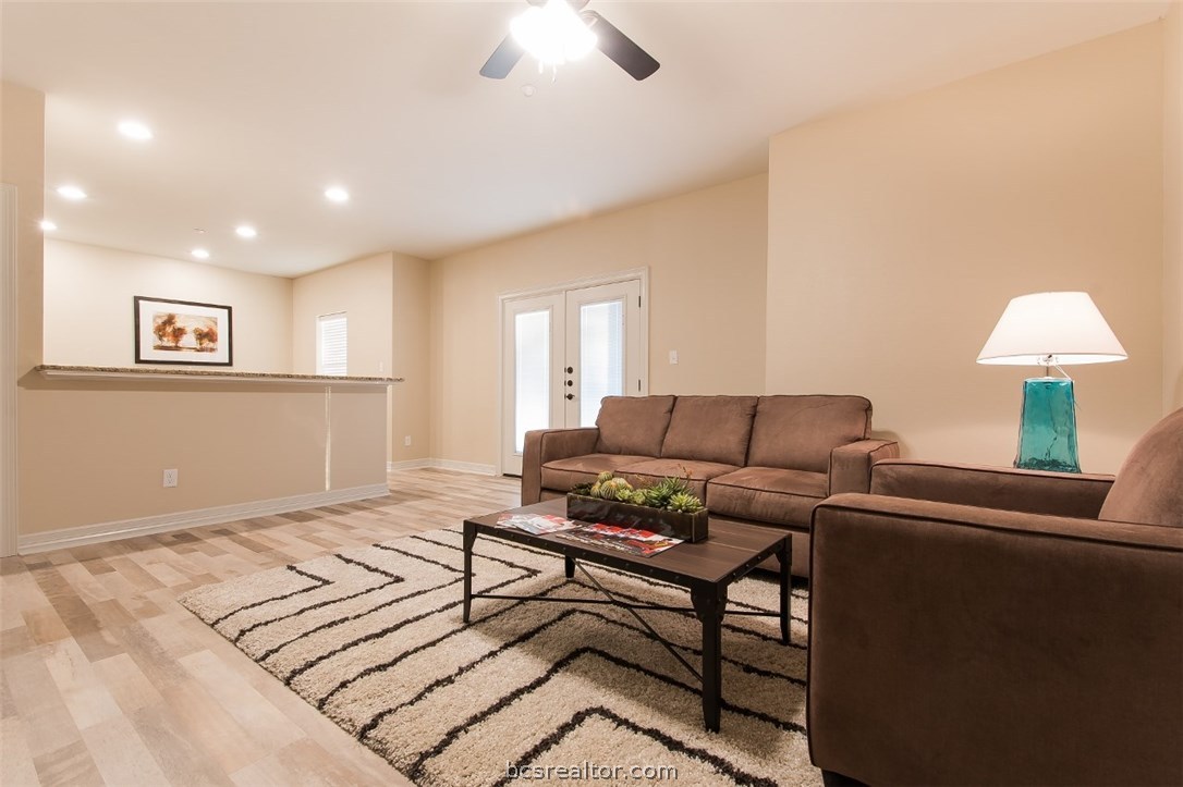 7273 John Sharp Parkway, Unit 1103 Bryan, TX 77807 - Photo 2 of 32