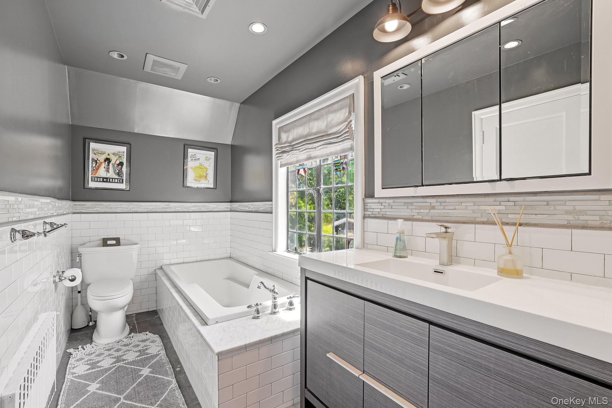 14 Overhill Road New Rochelle, NY 10804 - Photo 37 of 54