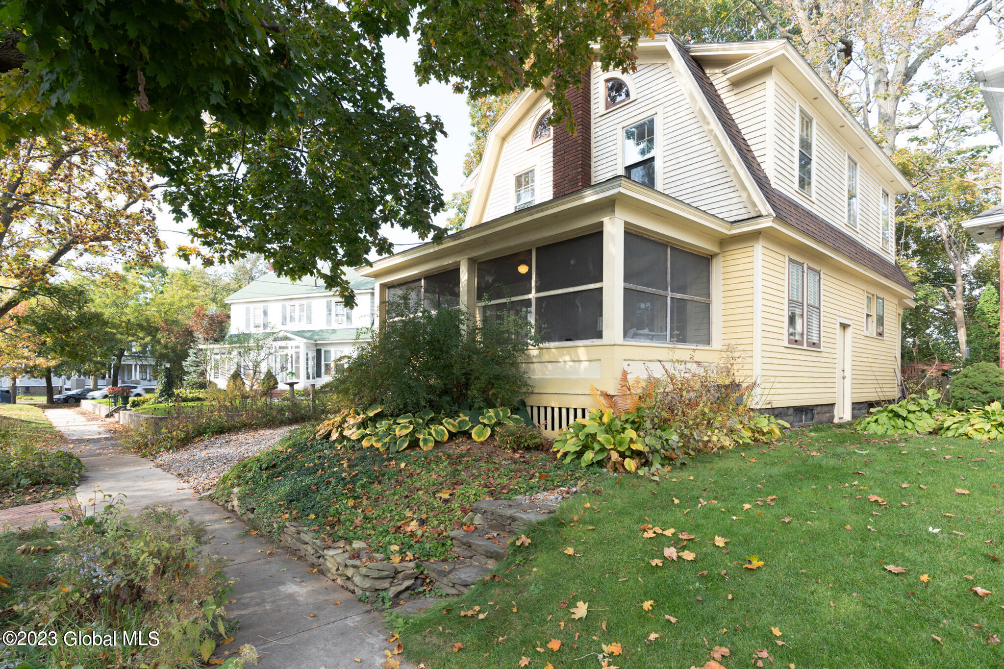 1017 Phoenix Avenue Schenectady, NY 12308 - Photo 6 of 60 004-1017-Phoenix-Ave