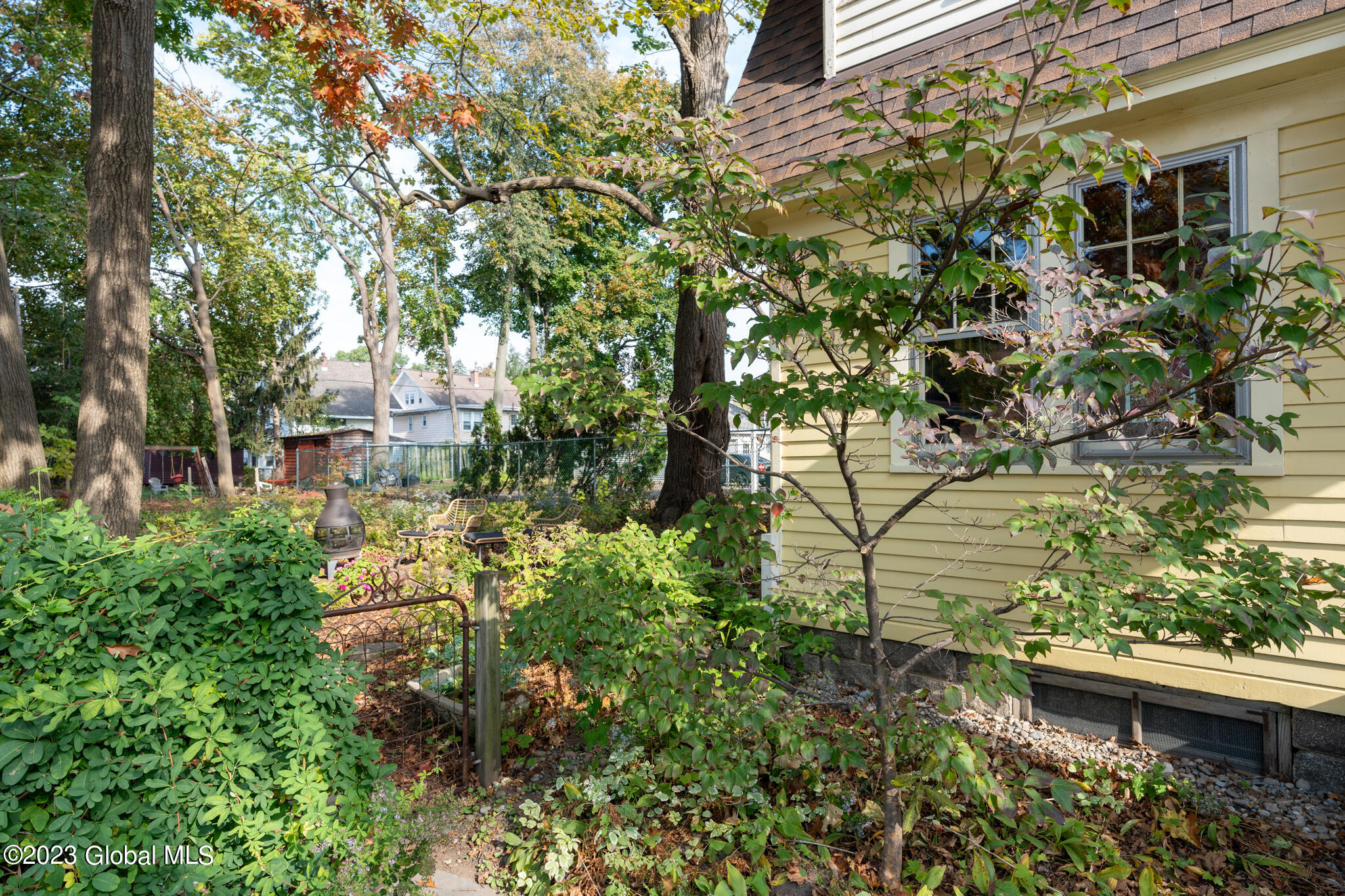 1017 Phoenix Avenue Schenectady, NY 12308 - Photo 10 of 60 012-1017-Phoenix-Ave