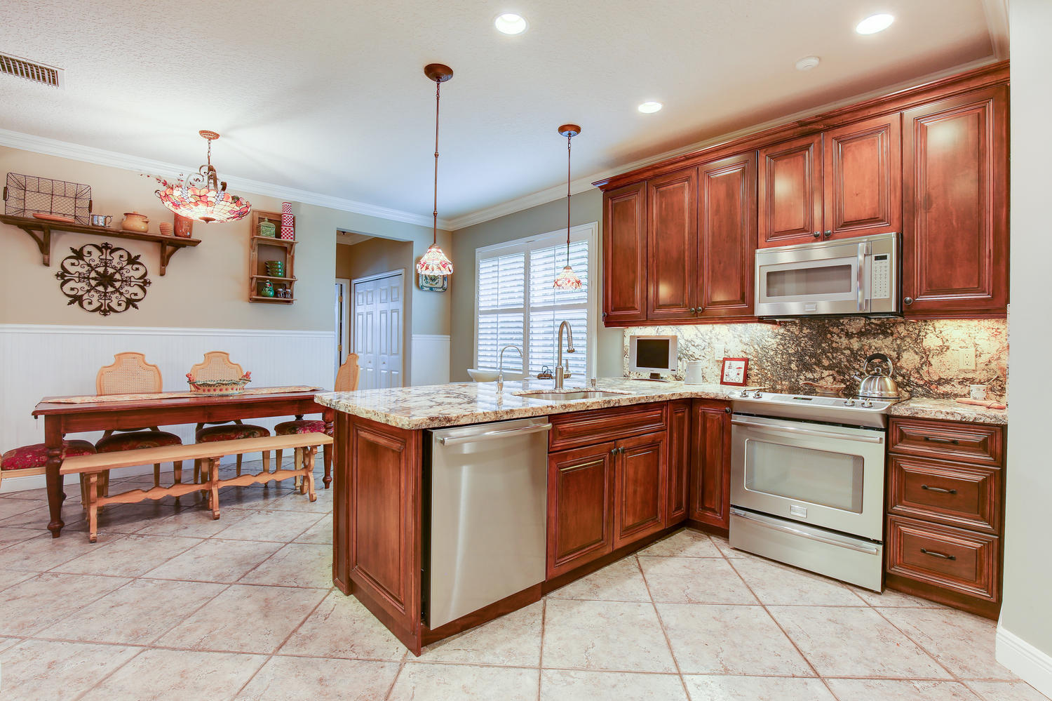12313 Cascades Pointe Drive Boca Raton, FL 33428 - Photo 12 of 37 13