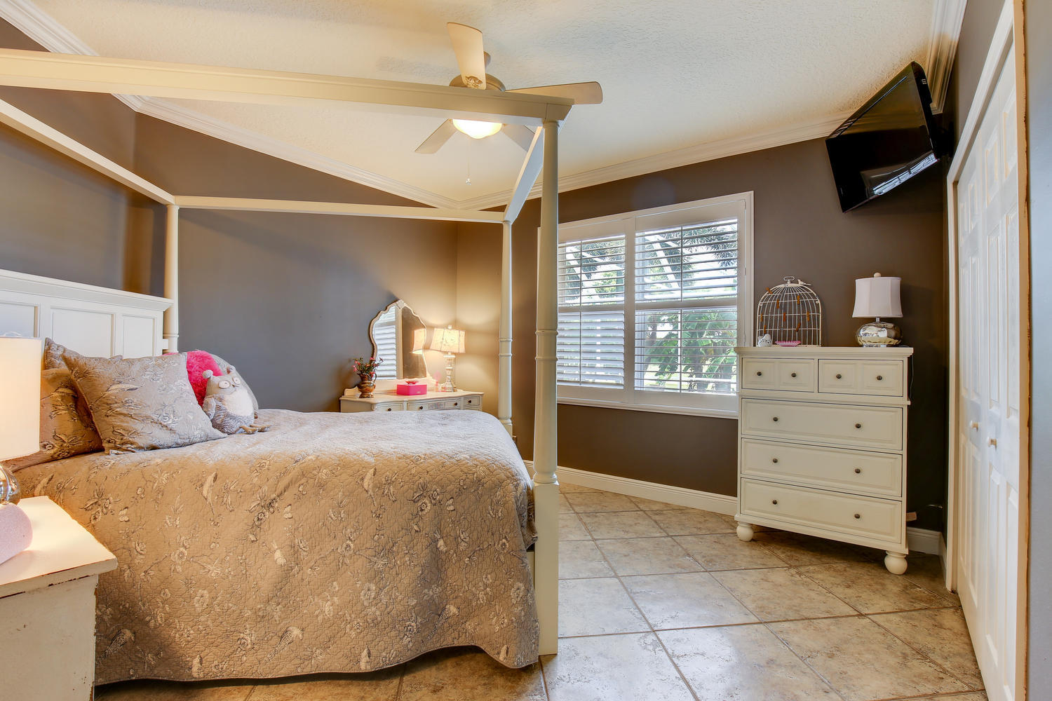 12313 Cascades Pointe Drive Boca Raton, FL 33428 - Photo 22 of 37 23