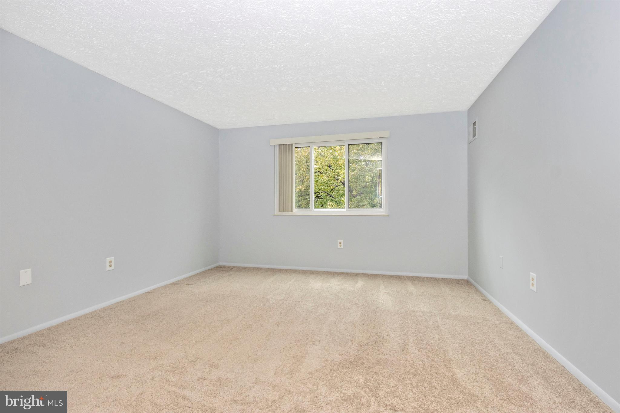501 H Heather Ridge Drive, Unit 8H Frederick, MD 21702 - Photo 15 of 28 Master Bedroom