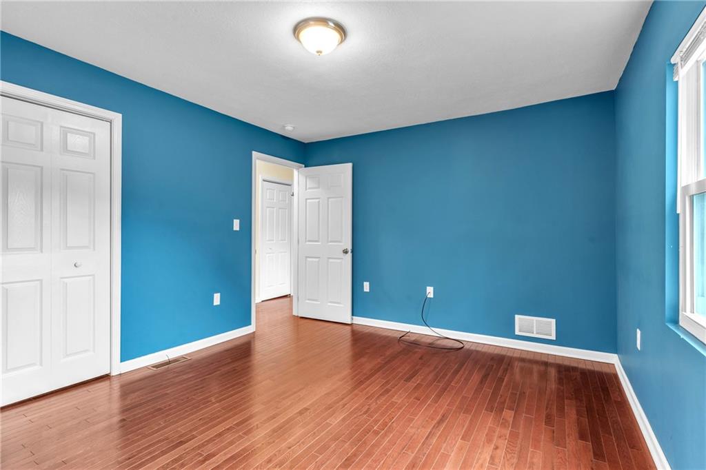 3329 Brighton Road Pittsburgh, PA 15212 - Photo 16 of 38 Gallery Image 16