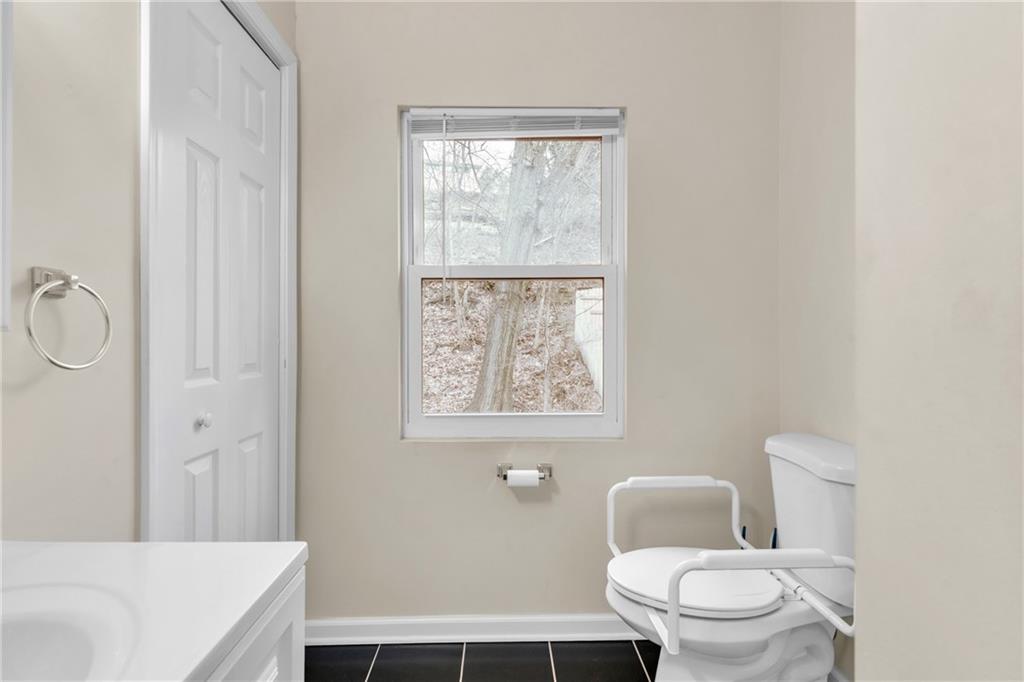 3329 Brighton Road Pittsburgh, PA 15212 - Photo 20 of 38 Gallery Image 20