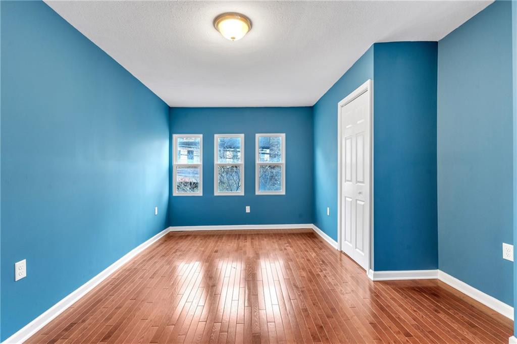 3329 Brighton Road Pittsburgh, PA 15212 - Photo 24 of 38 Gallery Image 24