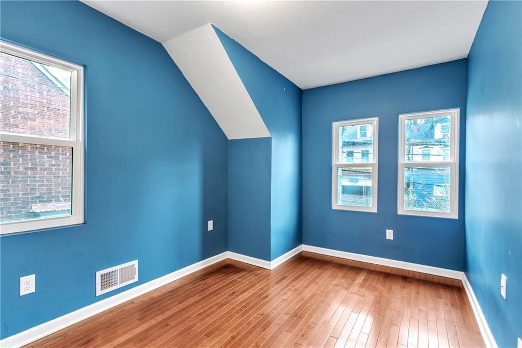 3329 Brighton Road Pittsburgh, PA 15212 - Photo 26 of 38 Gallery Image 26