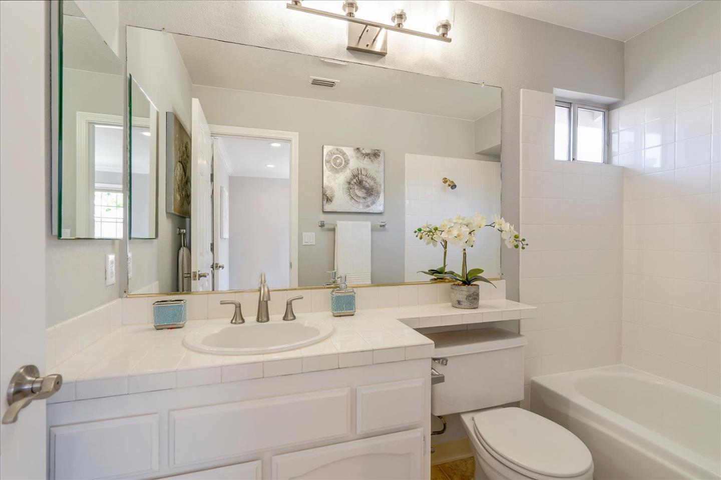 11 Lakeridge Court San Ramon, CA 94582 - Photo 17 of 41 Gallery Image 17