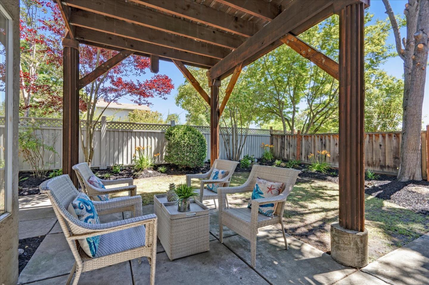 11 Lakeridge Court San Ramon, CA 94582 - Photo 27 of 41 Gallery Image 27
