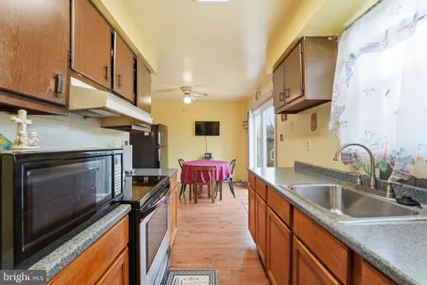 $289,000 | 9005 Continental Place, Hyattsville, MD 20785