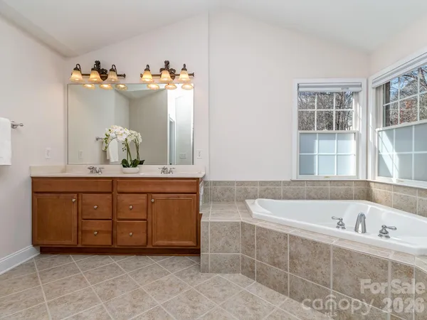 $965,000 | 614 Ashgrove Lane, Charlotte, NC 28270