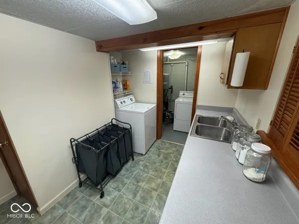 $329,000 | 301 South Elm Street, Hagerstown, IN 47346