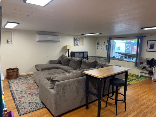 $329,000 | 301 South Elm Street, Hagerstown, IN 47346