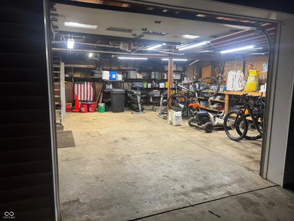 $329,000 | 301 South Elm Street, Hagerstown, IN 47346