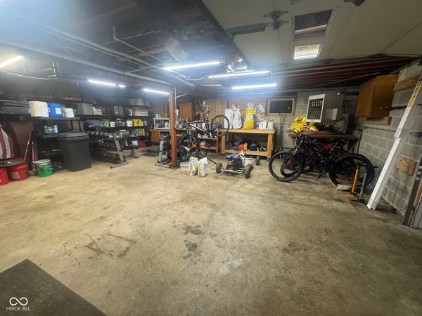 $329,000 | 301 South Elm Street, Hagerstown, IN 47346