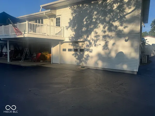 $329,000 | 301 South Elm Street, Hagerstown, IN 47346