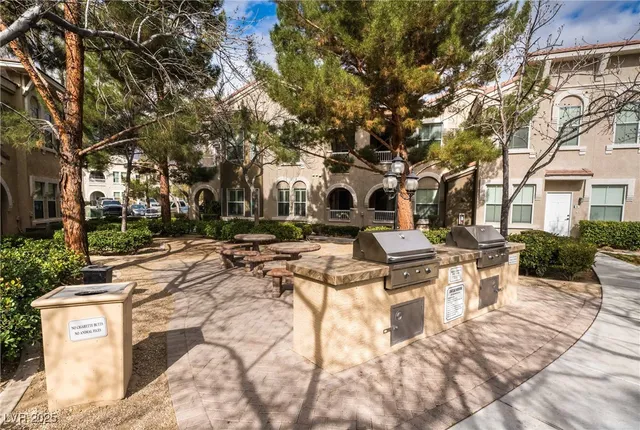 $330,000 | 10001 Peace Way, Unit 2181, Las Vegas, NV 89147