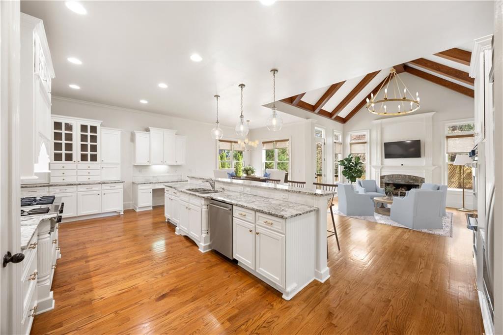2551 Raintree Drive Northeast Atlanta, GA 30345 - Photo 9 of 71