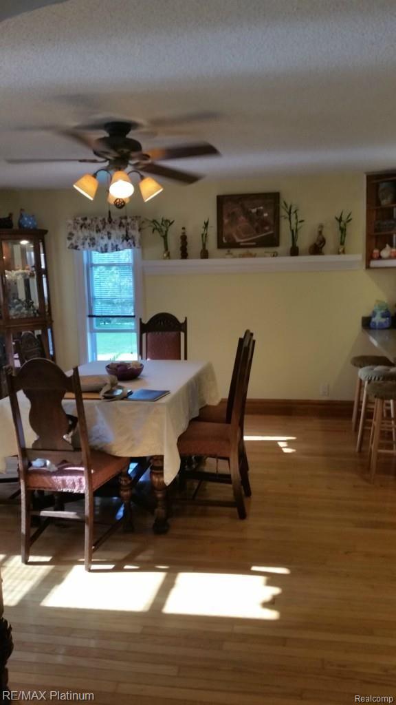 5539 Richardson Road Howell, MI 48843 - Photo 9 of 60 10.jpg