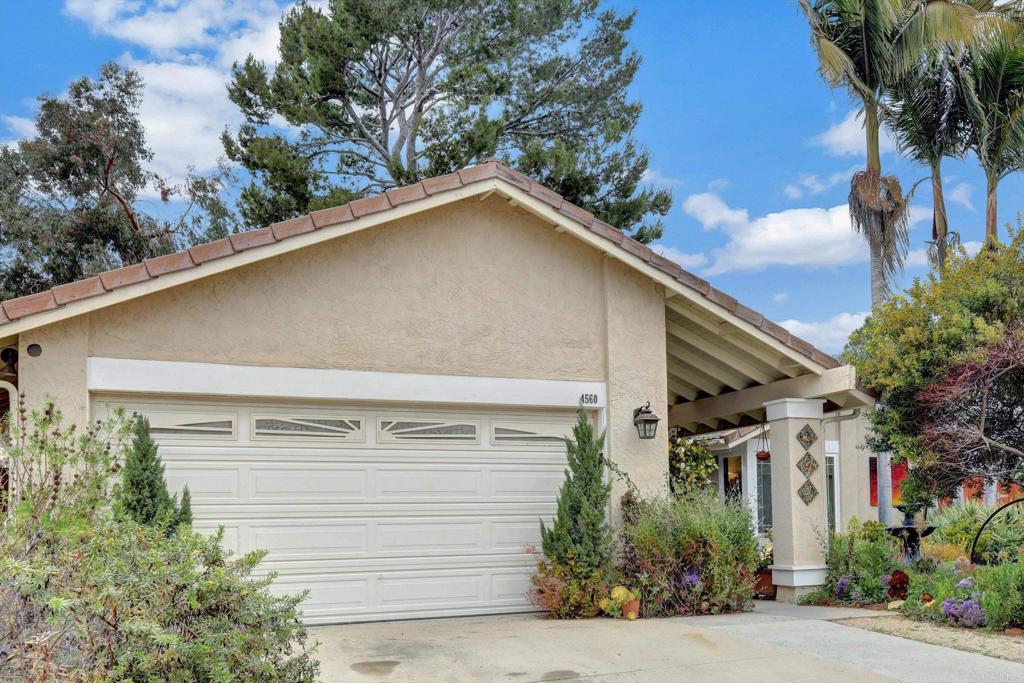 4560 Stratford Circle Oceanside, CA 92056 - Photo 1 of 33