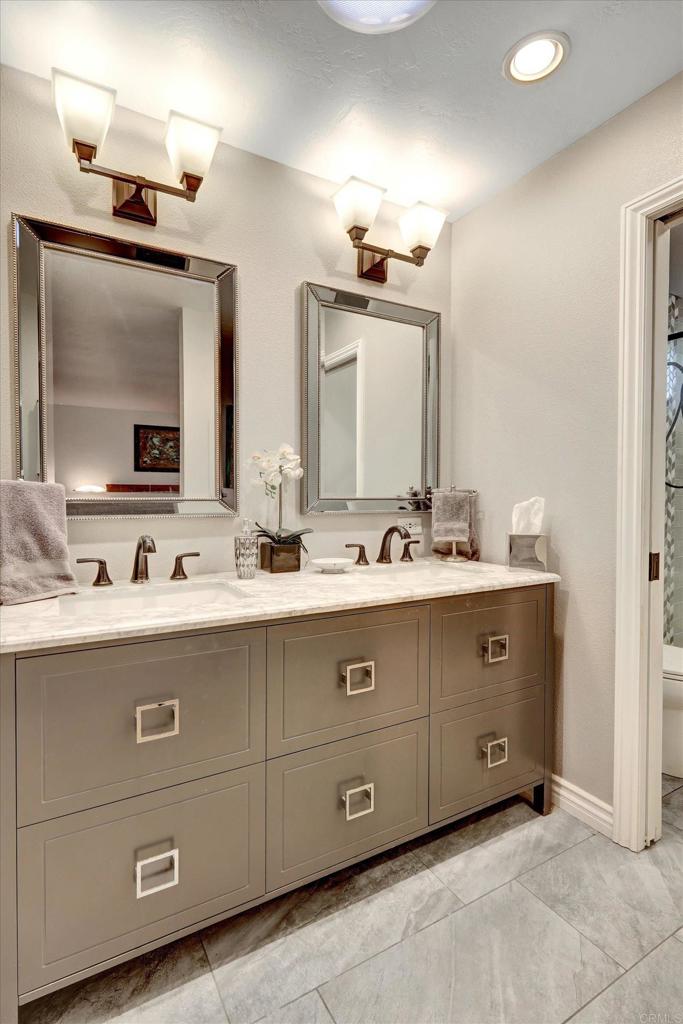 4560 Stratford Circle Oceanside, CA 92056 - Photo 13 of 33