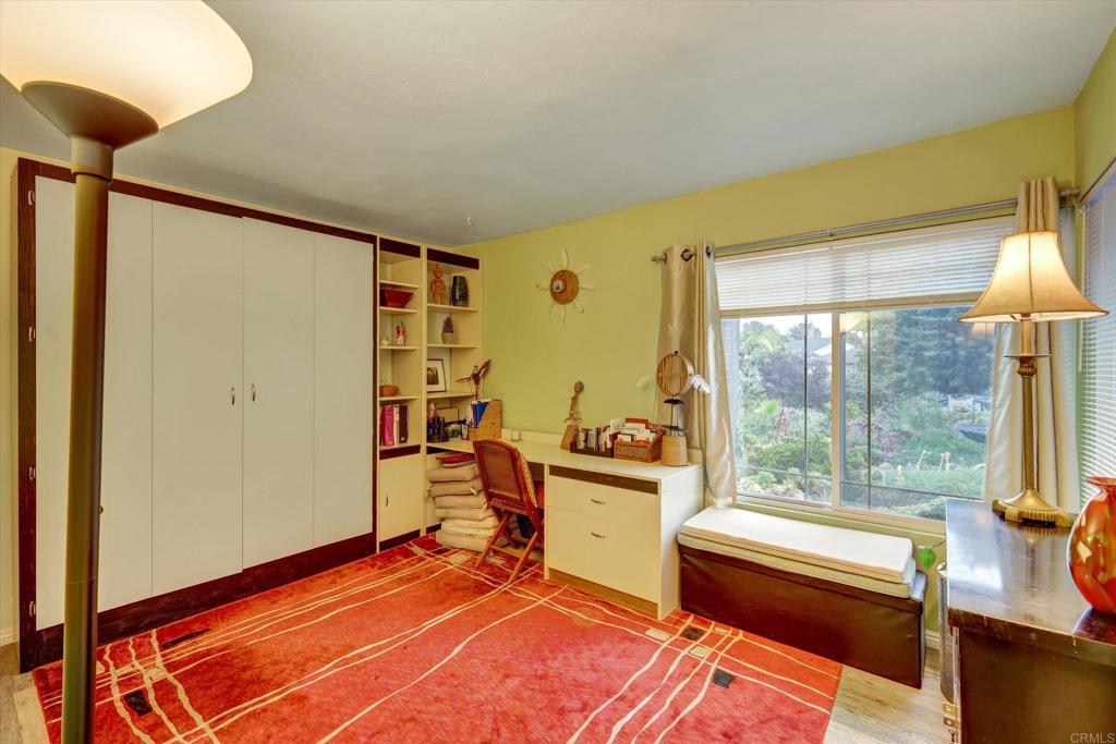 4560 Stratford Circle Oceanside, CA 92056 - Photo 20 of 33