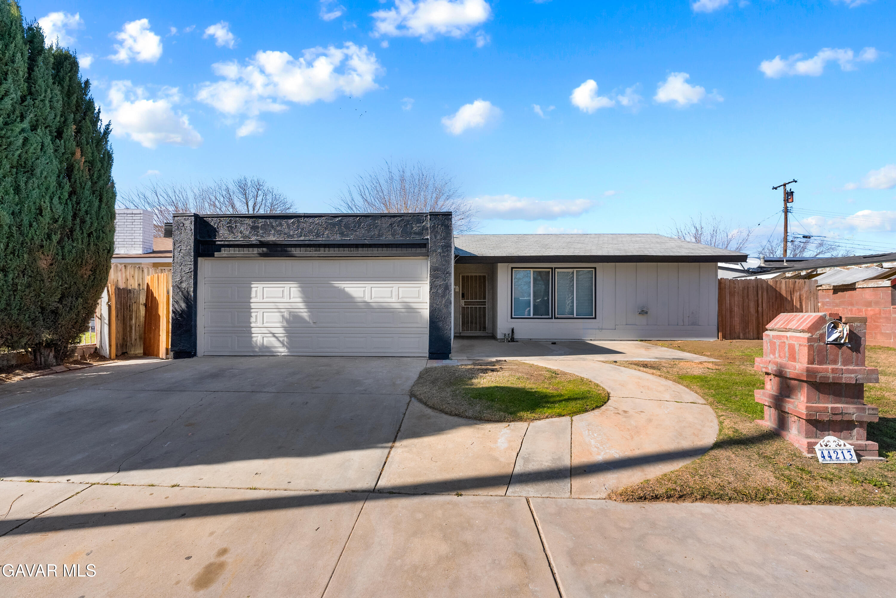 44213 4th Street East Lancaster, CA 93535 - Photo 1 of 42 DSC07321