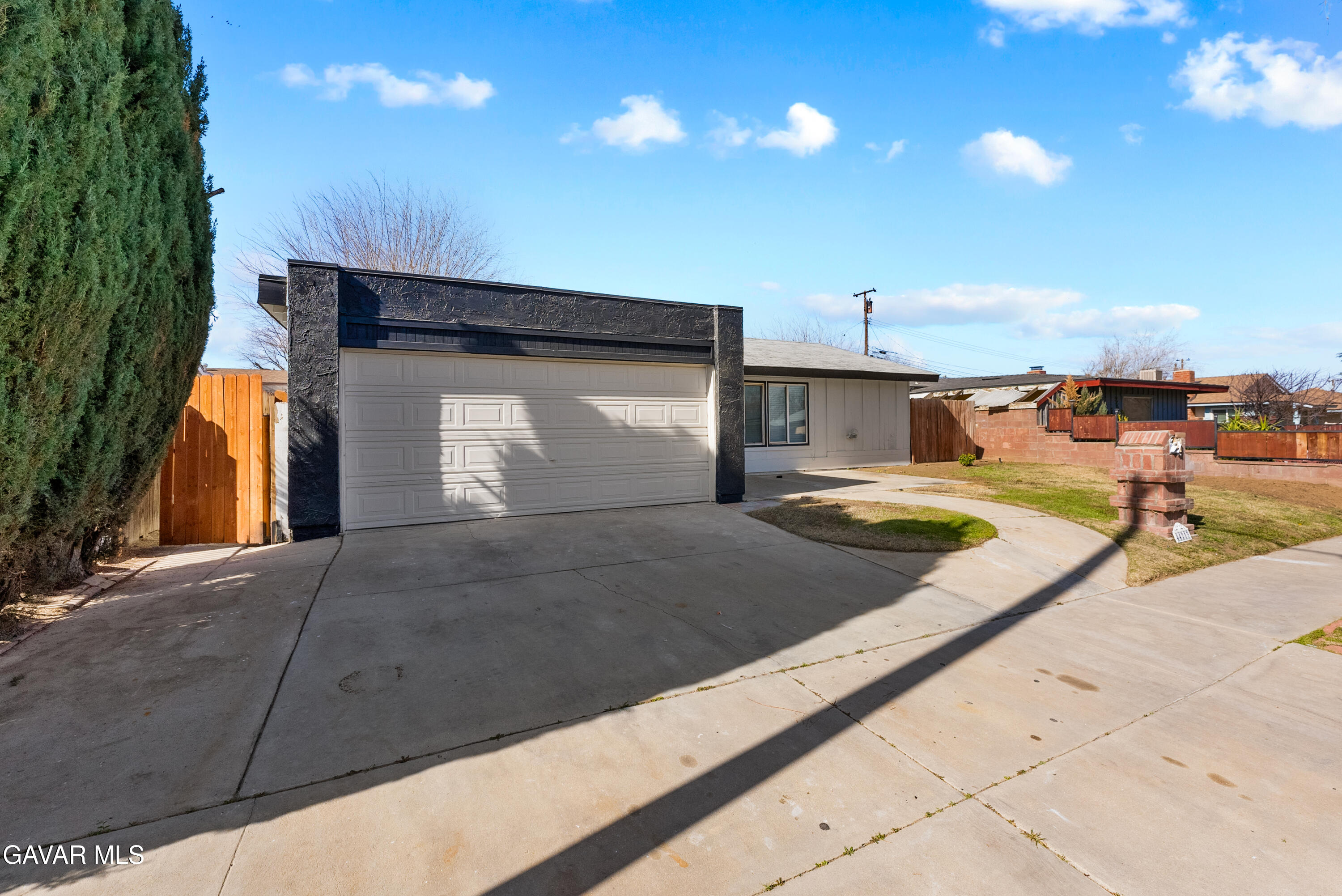 44213 4th Street East Lancaster, CA 93535 - Photo 6 of 42 DSC07318