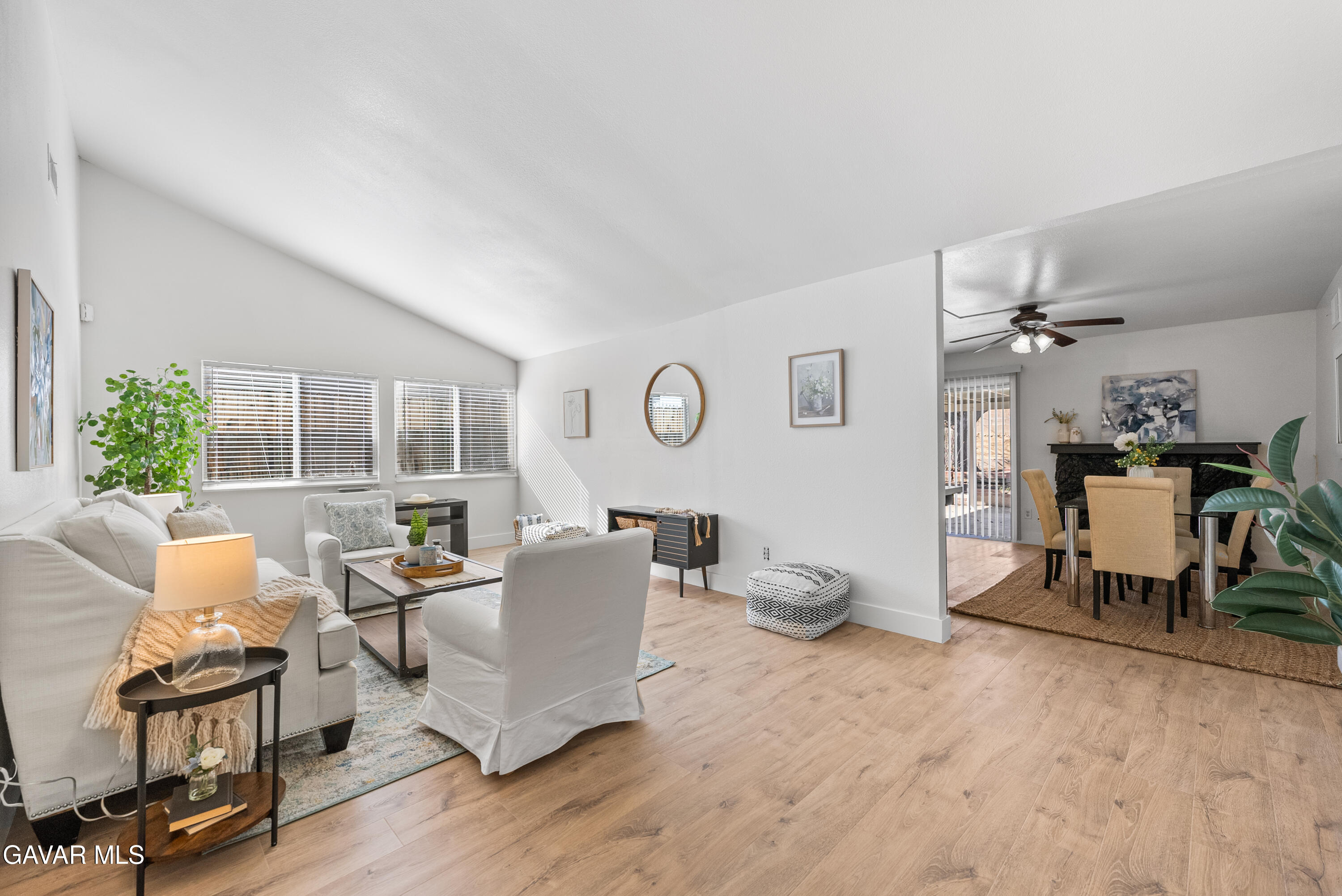 44213 4th Street East Lancaster, CA 93535 - Photo 8 of 42 DSC07105