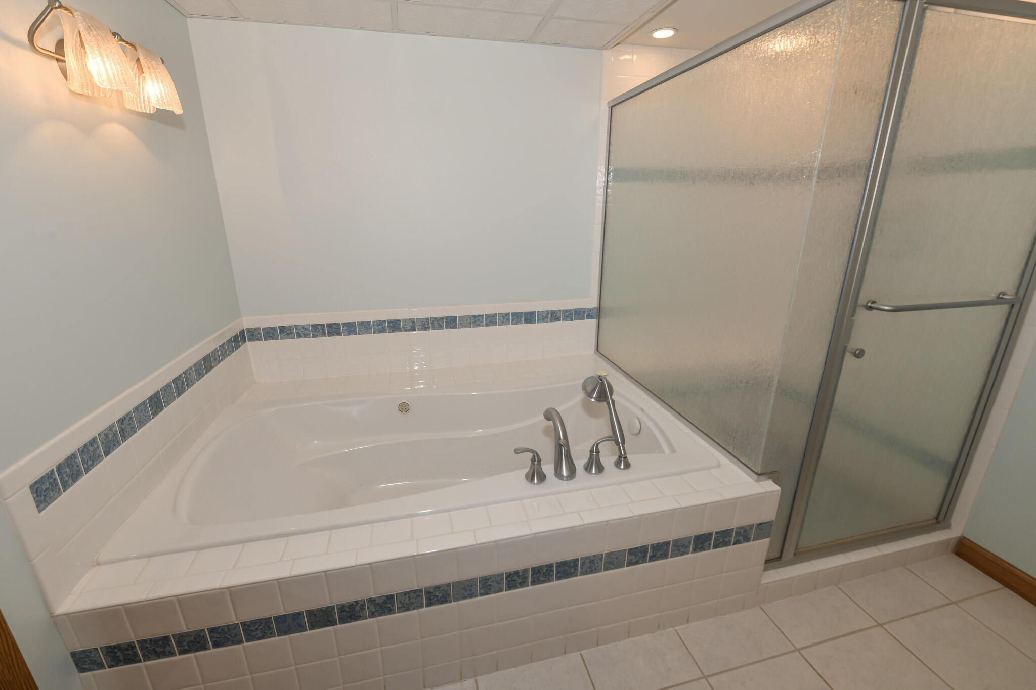 3245 South 83rd Street Milwaukee, WI 53219 - Photo 31 of 45 HEN_1066