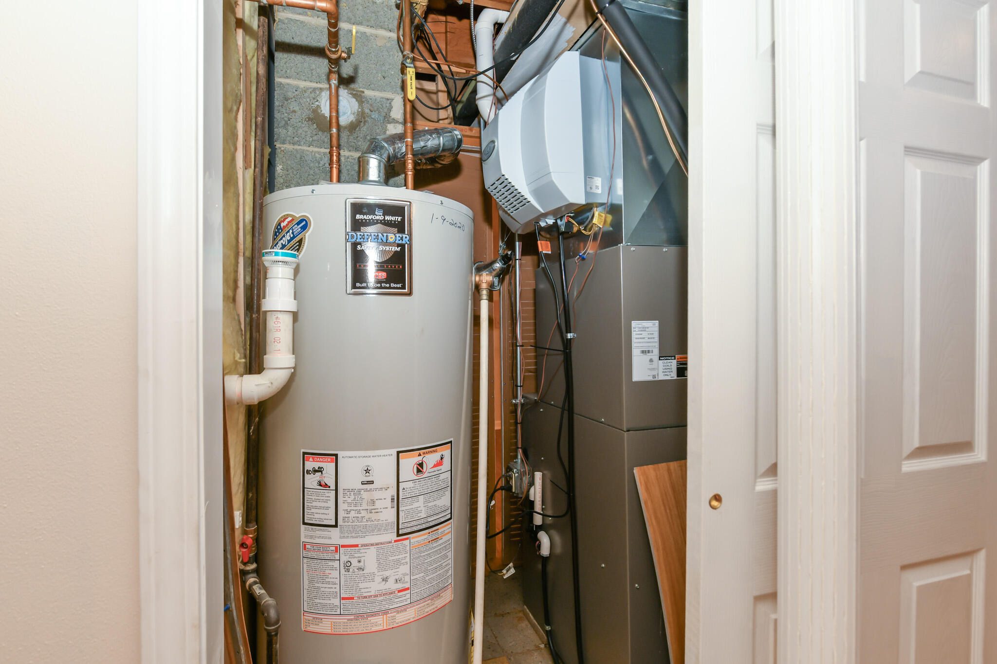 3245 South 83rd Street Milwaukee, WI 53219 - Photo 33 of 45 HEN_1068