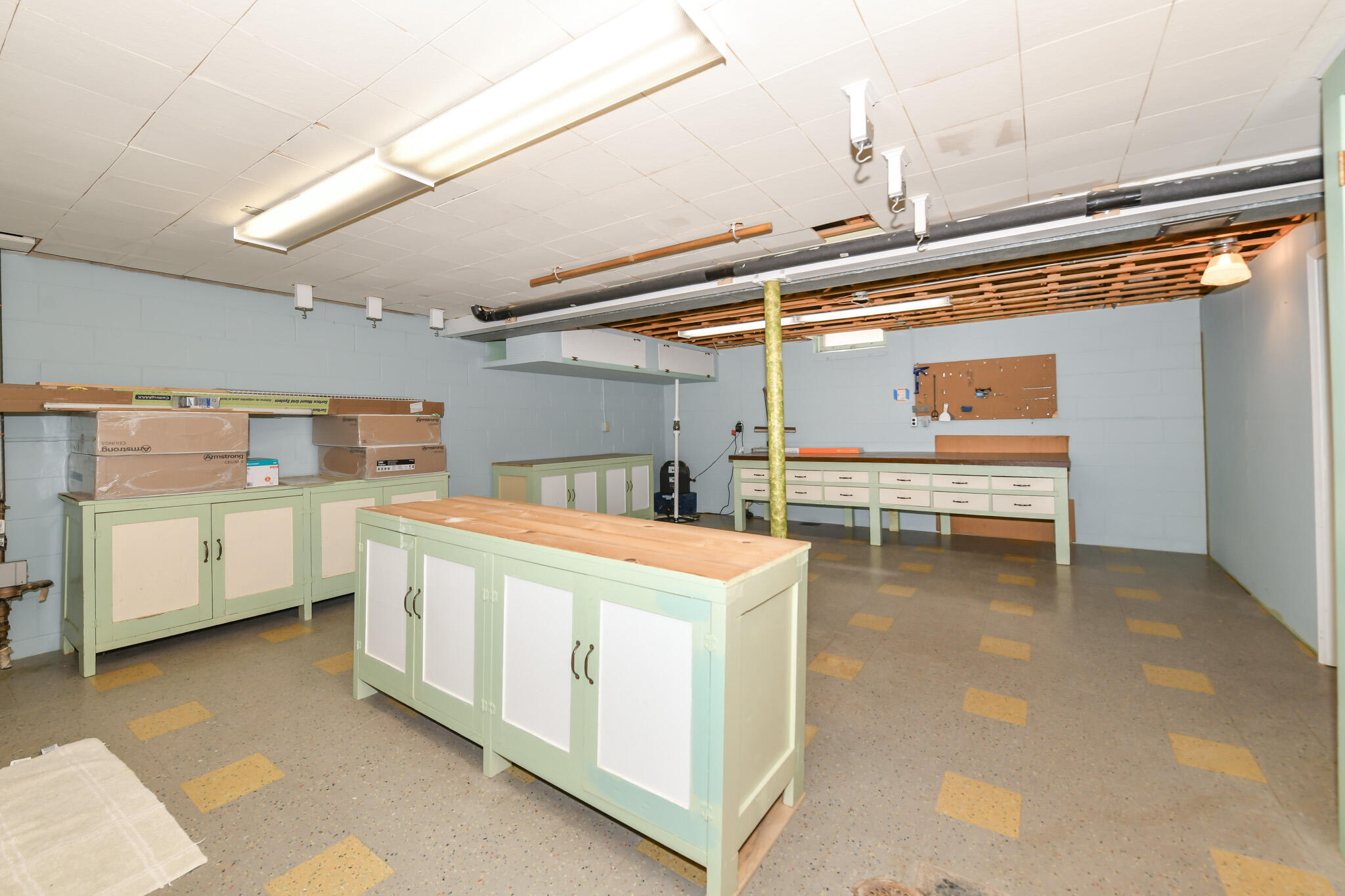 3245 South 83rd Street Milwaukee, WI 53219 - Photo 35 of 45 HEN_1070