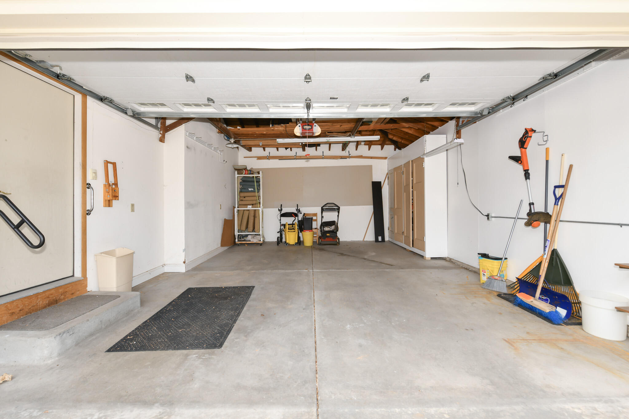 3245 South 83rd Street Milwaukee, WI 53219 - Photo 37 of 45 HEN_1072