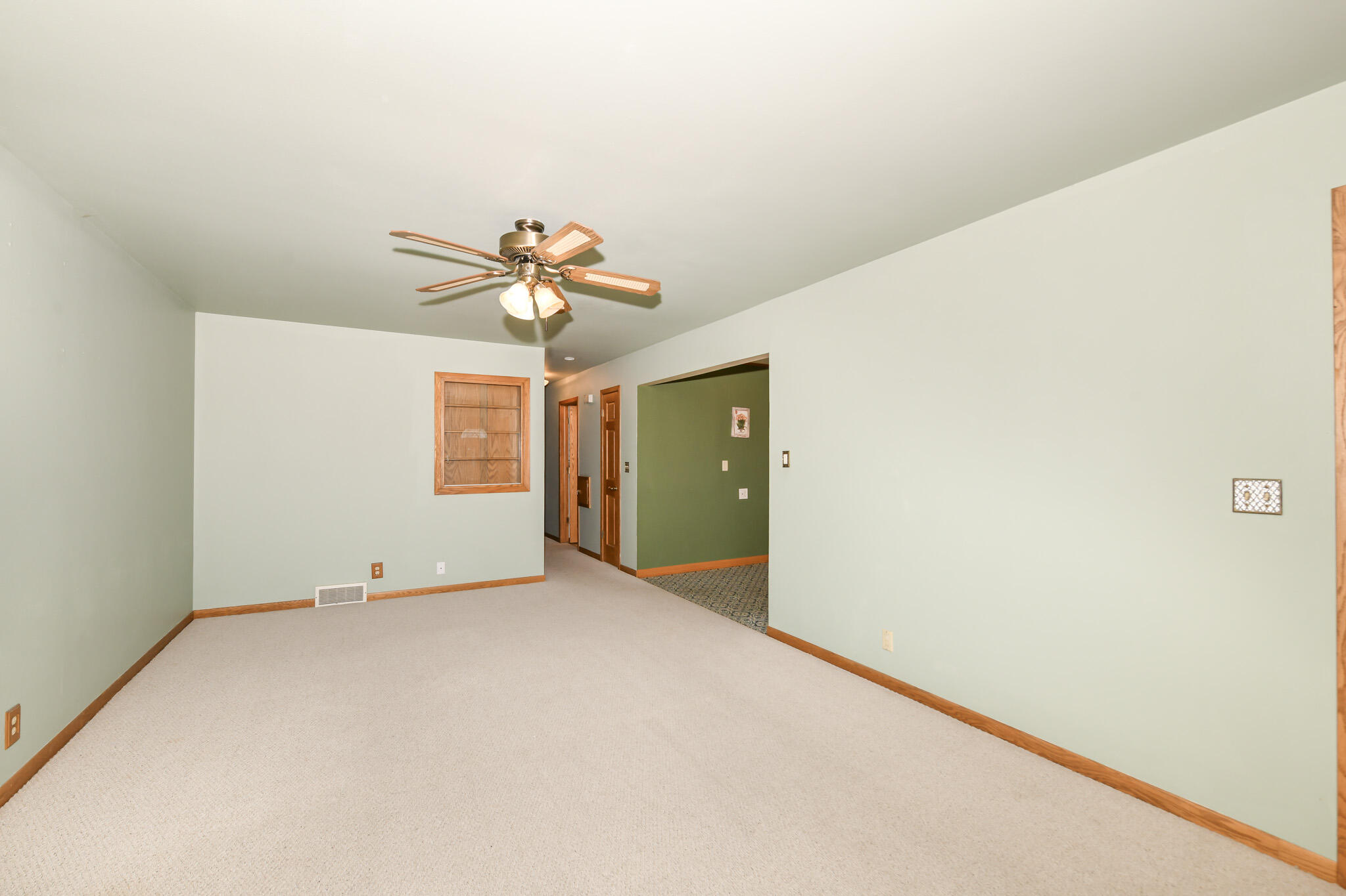 3245 South 83rd Street Milwaukee, WI 53219 - Photo 5 of 45 HEN_1026