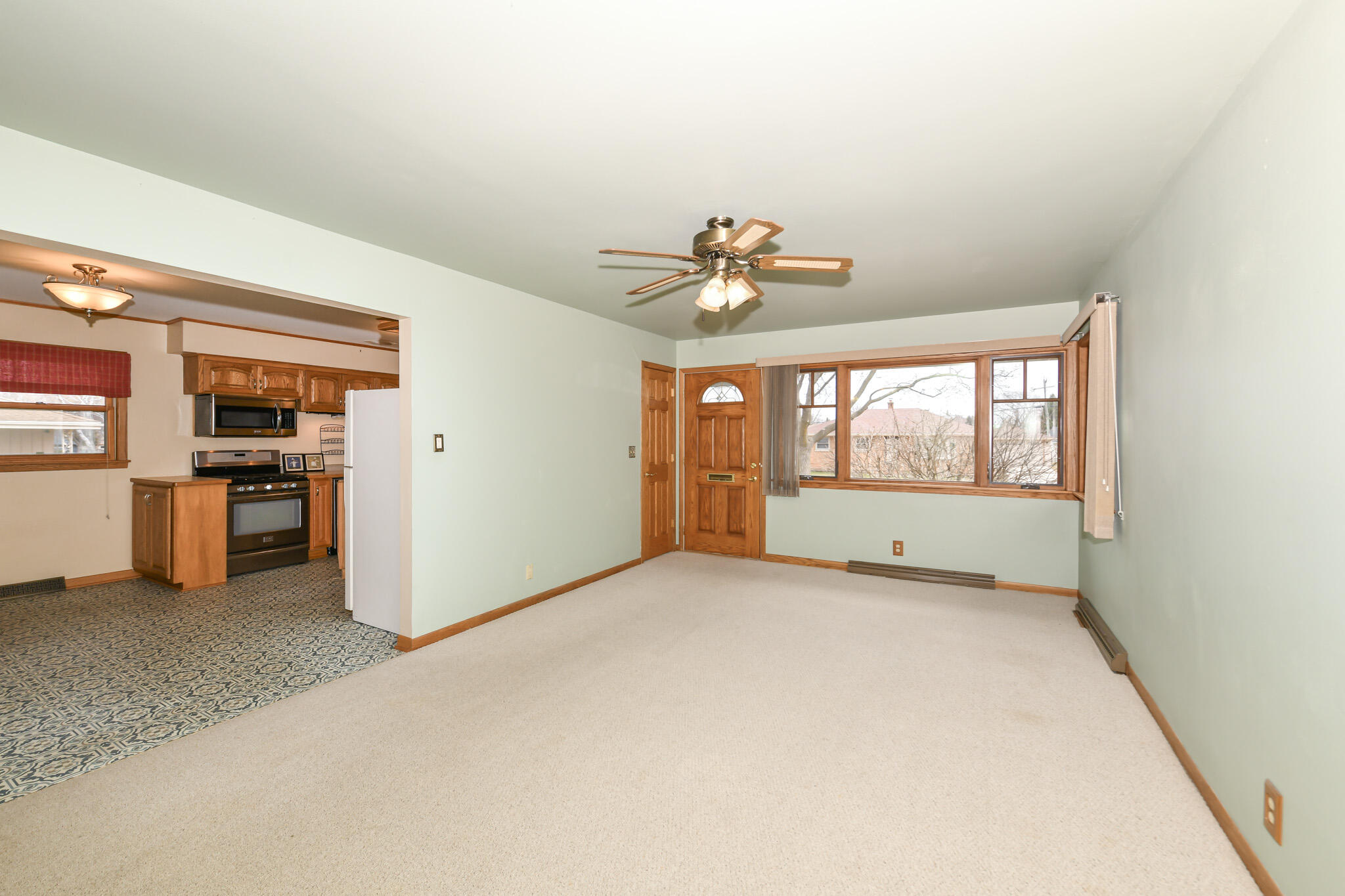 3245 South 83rd Street Milwaukee, WI 53219 - Photo 6 of 45 HEN_1028