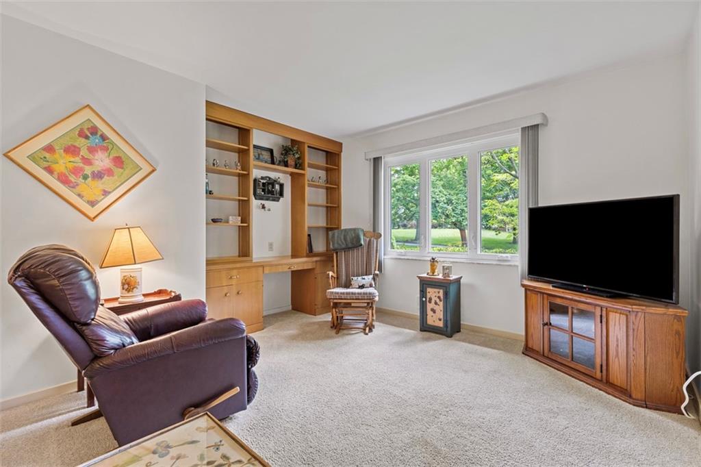 106 White Gate Road Pittsburgh, PA 15238 - Photo 14 of 42 Gallery Image 14