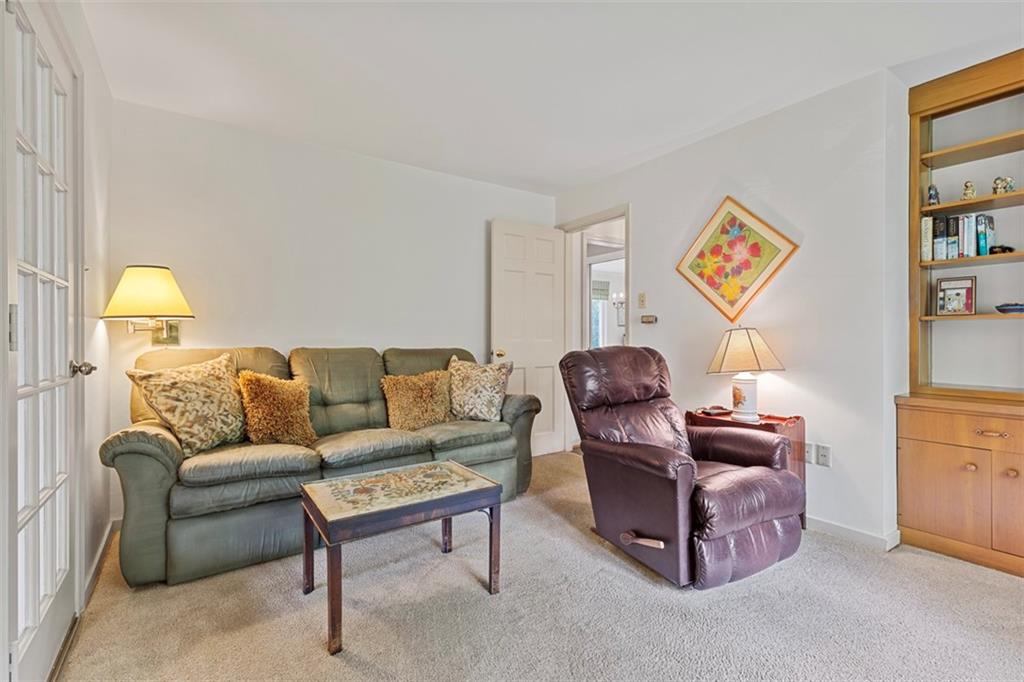 106 White Gate Road Pittsburgh, PA 15238 - Photo 15 of 42 Gallery Image 15